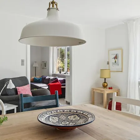 3 Bedroom Awesome In Fej بيت للعطل